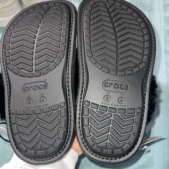 Crocs  - Picture 3 of 3